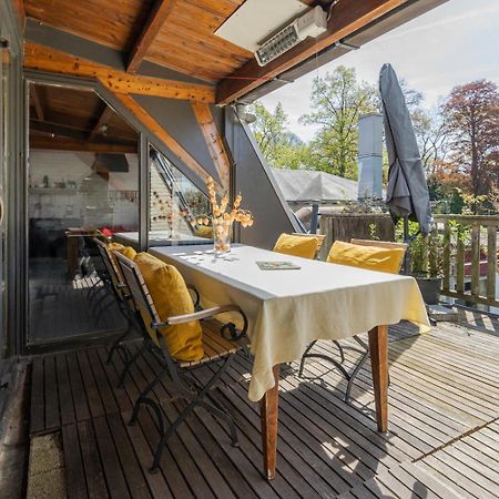 Huis Met De Leeuwenkoppen Dieren Esterno foto