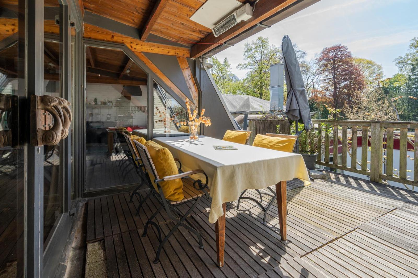 Huis Met De Leeuwenkoppen Dieren Esterno foto