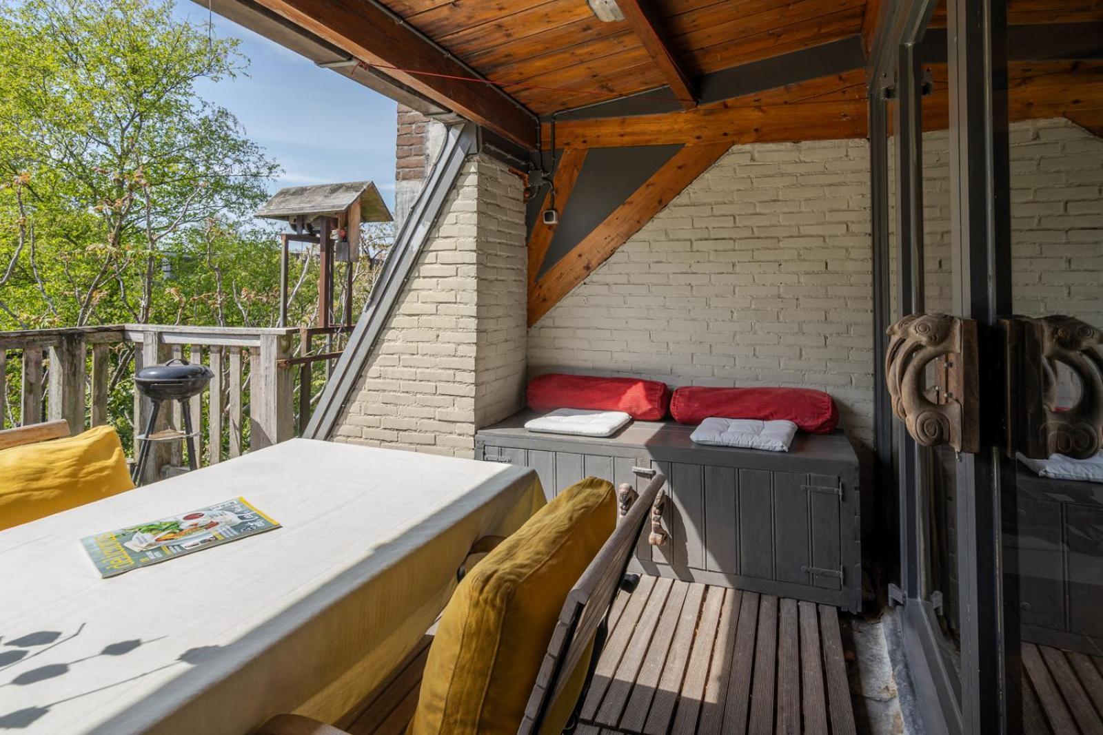 Huis Met De Leeuwenkoppen Dieren Esterno foto